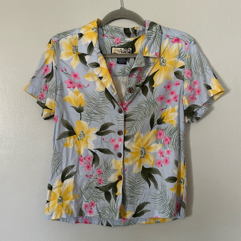 Havana Jack’s Cafe 100% Rayon Feminine Floral Hawaiian Button Down Shirt Size S